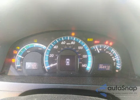 2014 Toyota Camry Hybrid Le z USA, uszkodzony, nr VIN 4T1BD1FK6EU140853